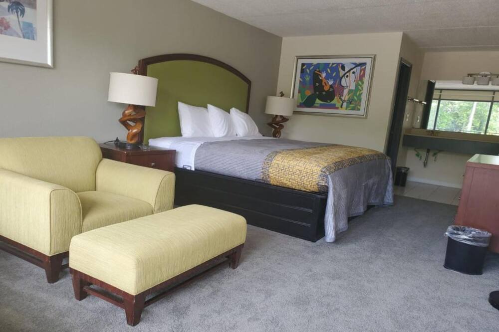 Photo of Bedroom in Orangeburg