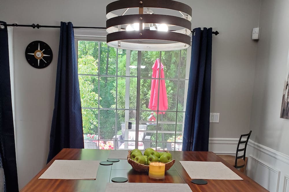 Photo of Livingroom in Atlanta