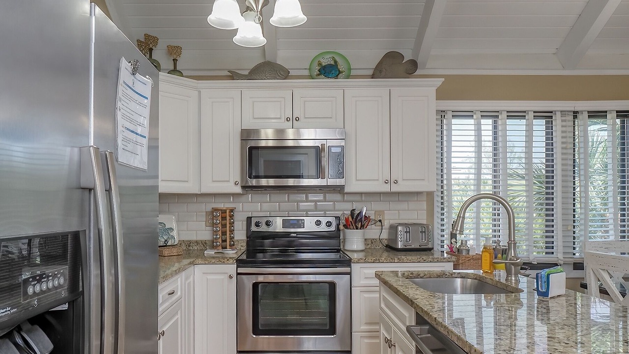 Photo of Kitchen in Sealoft Villas