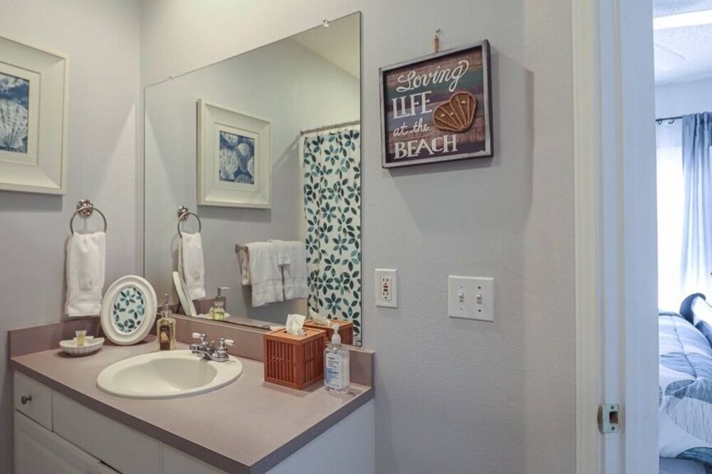 Photo of Bathroom in Gulfport