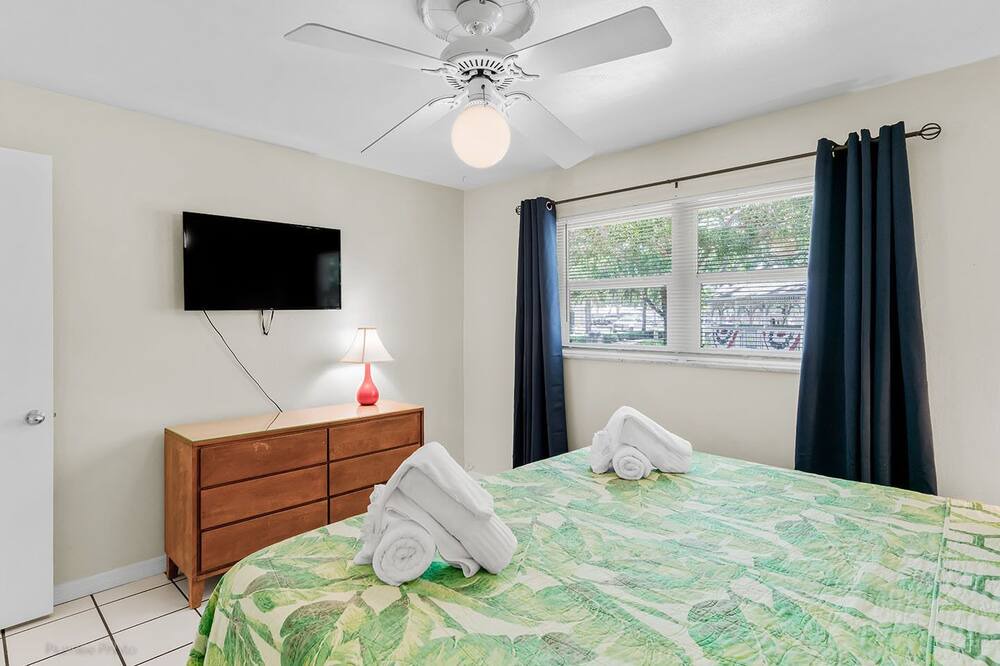 Photo of Bedroom in Independence Square