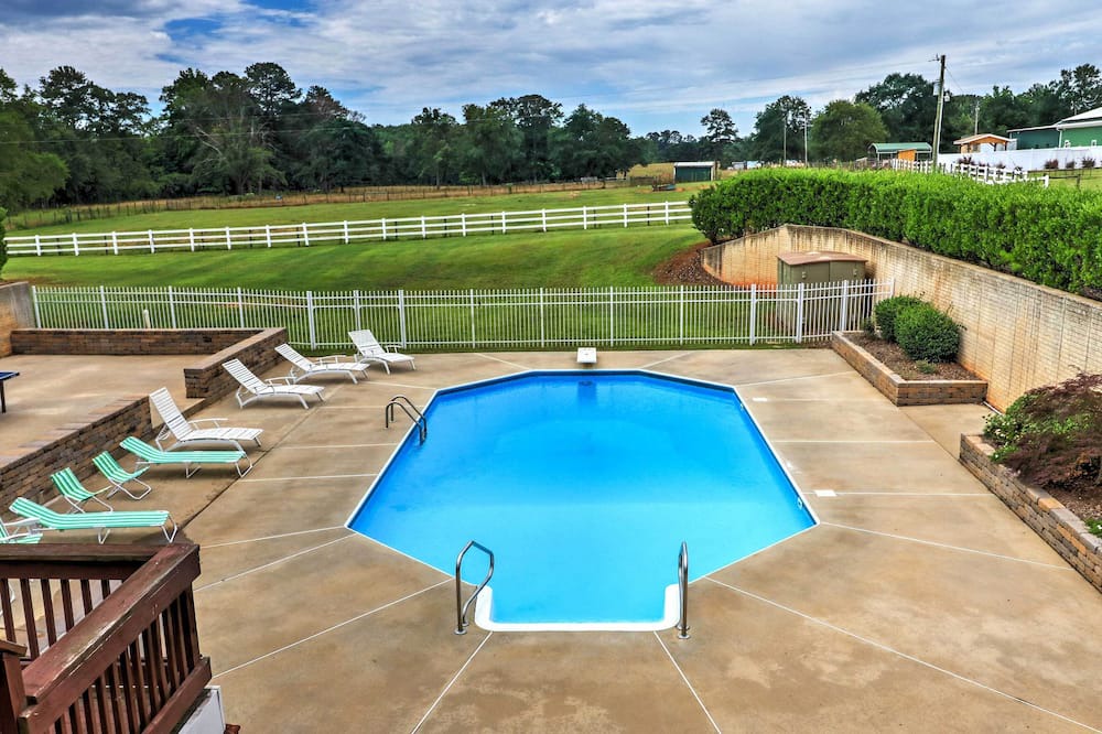 Photo of Outdoor in Zebulon