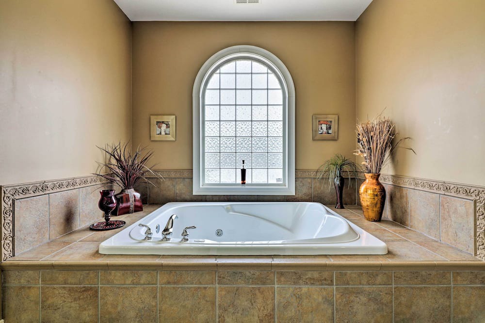 Photo of Bathroom in Zebulon