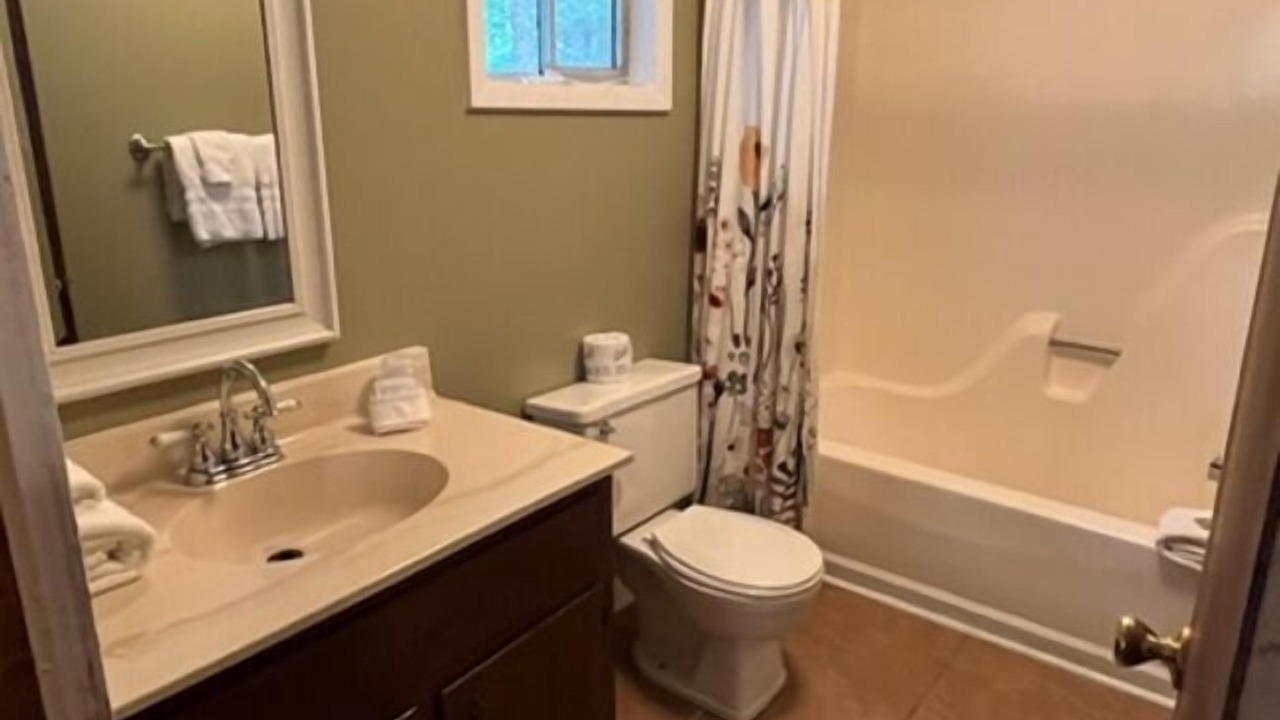 Photo of Bathroom in Maggie Valley