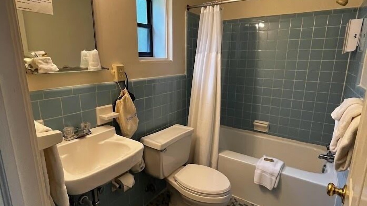 Photo of Bathroom in Maggie Valley