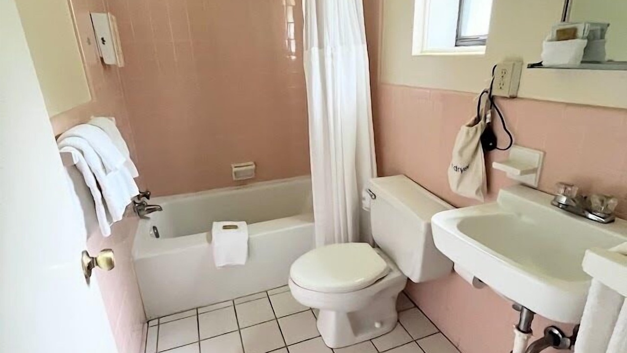 Photo of Bathroom in Maggie Valley