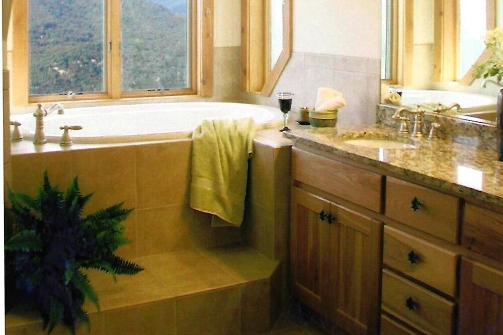 Photo of Bathroom in Waynesville