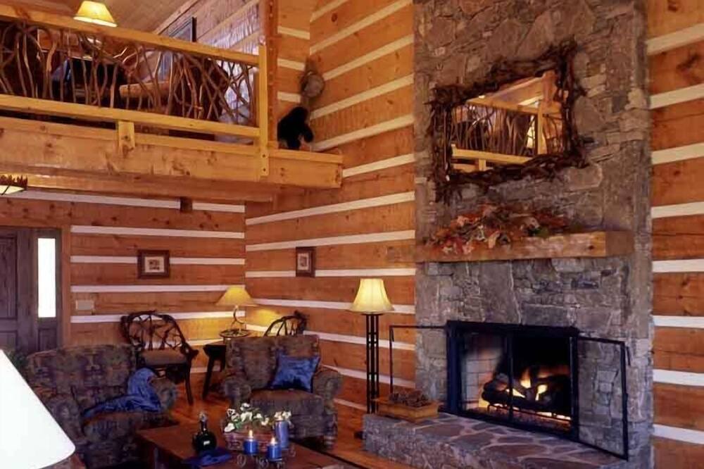 Photo of Livingroom in Waynesville