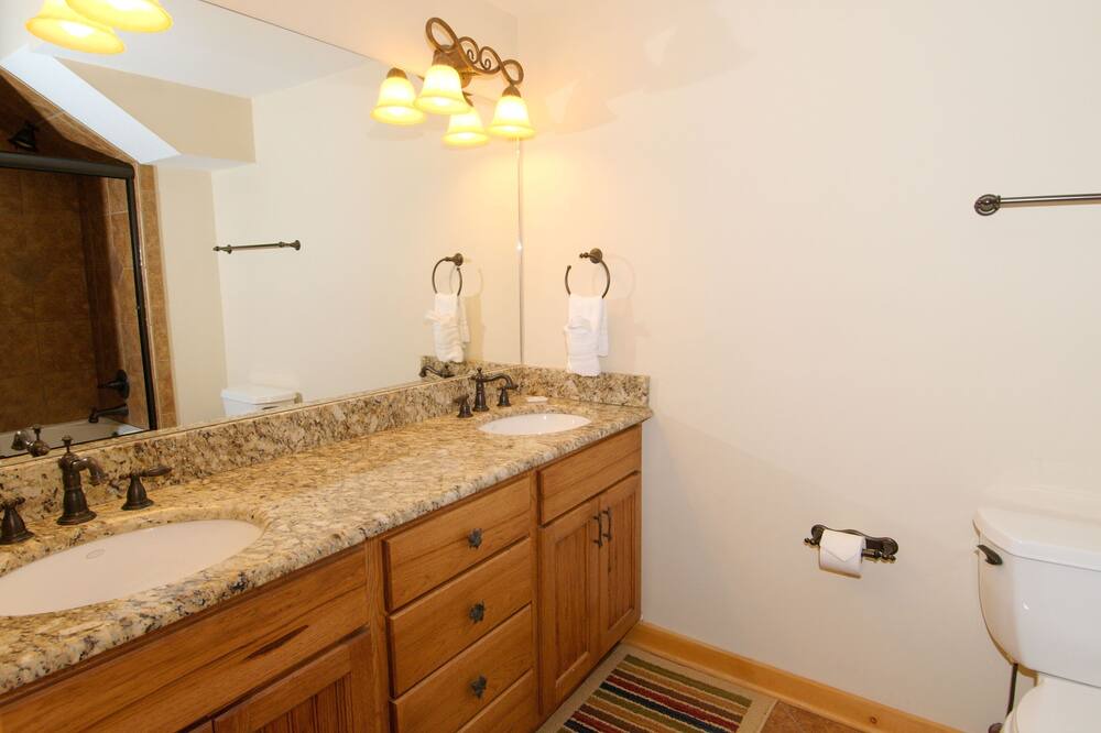 Photo of Bathroom in Waynesville