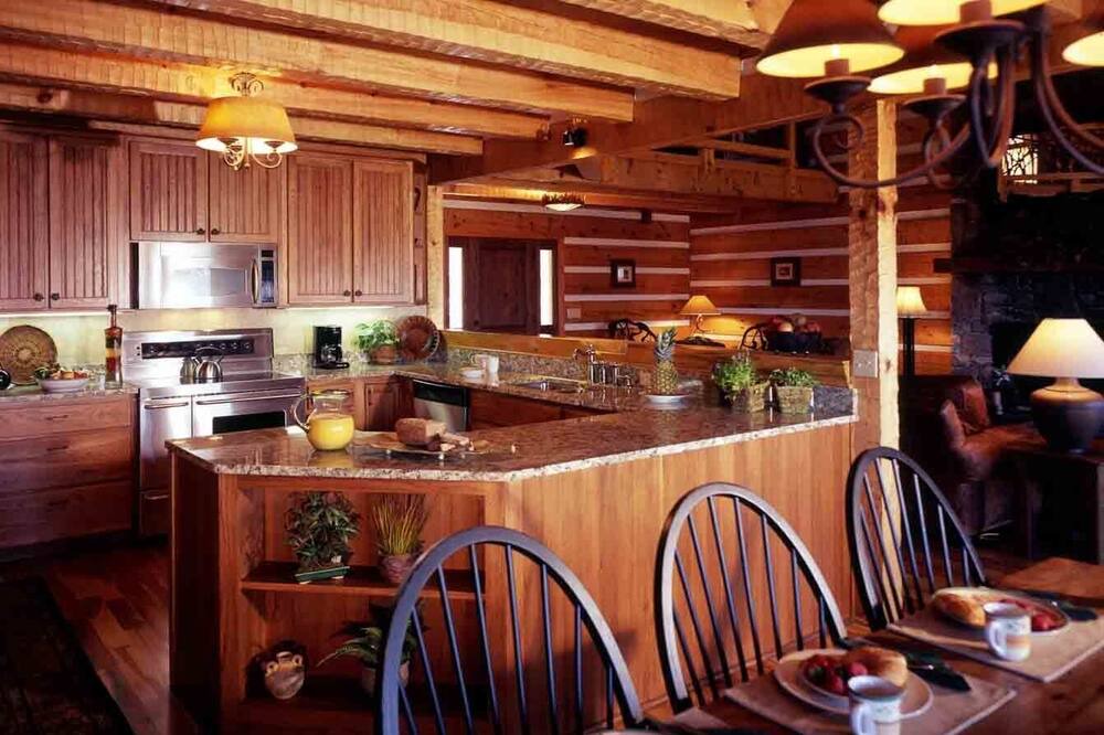 Photo of Kitchen in Waynesville