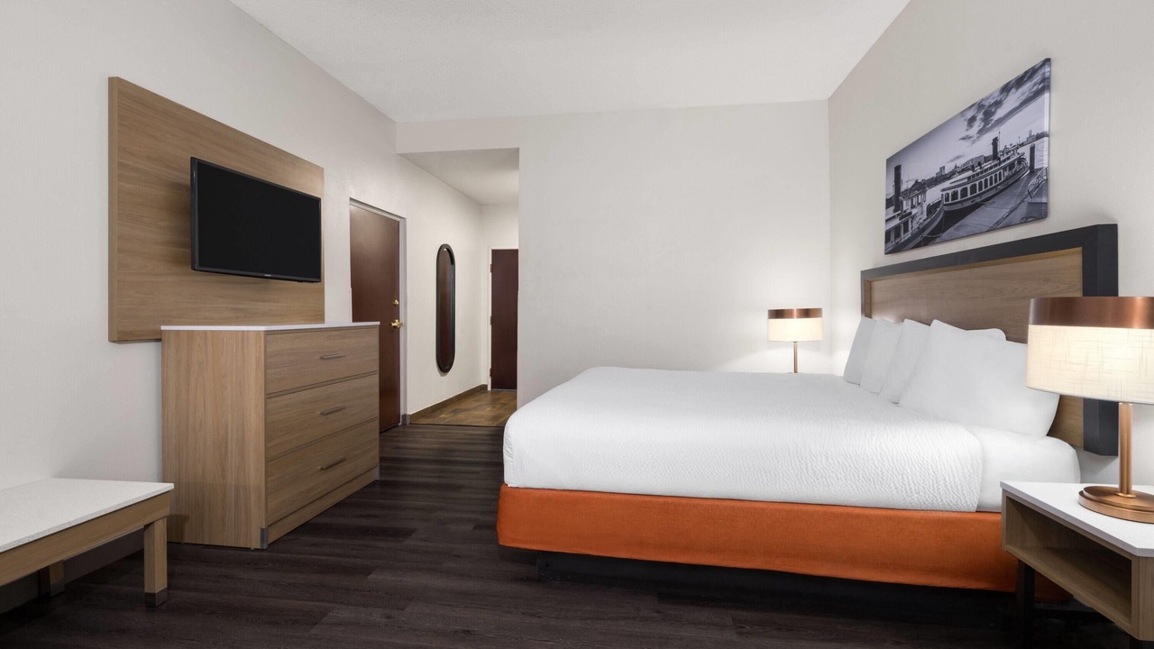Photo of Bedroom in Garden City