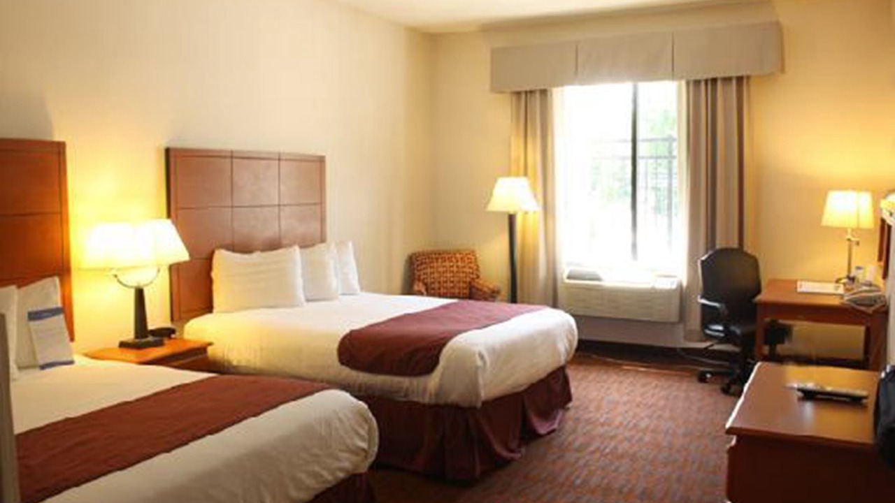 Photo of Bedroom in Garden City