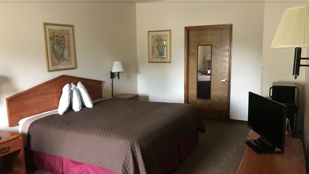 Photo of Bedroom in Lucedale