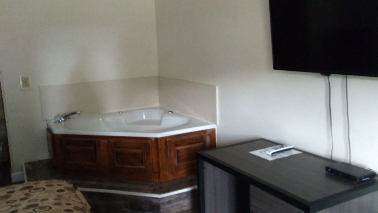Photo of Bedroom in Lucedale