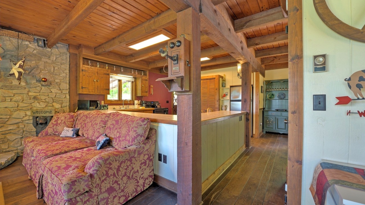 Photo of Livingroom in Canton
