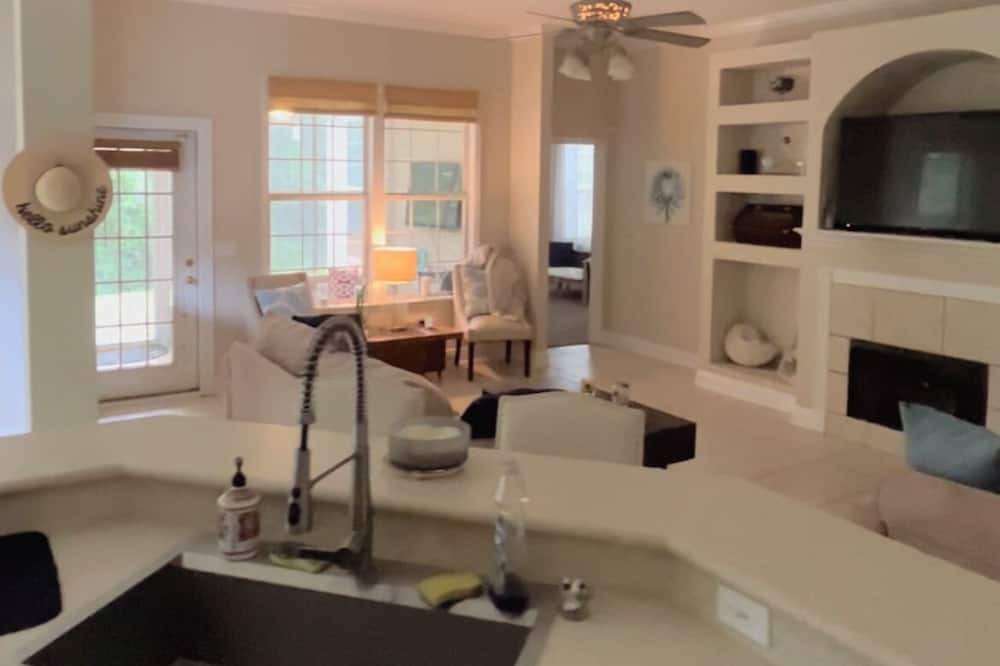 Photo of Others in Killearn Estates