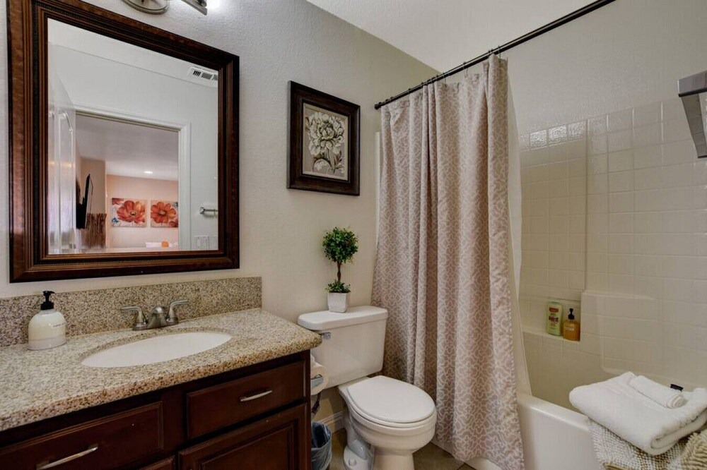 Photo of Bathroom in Rhodes Ranch