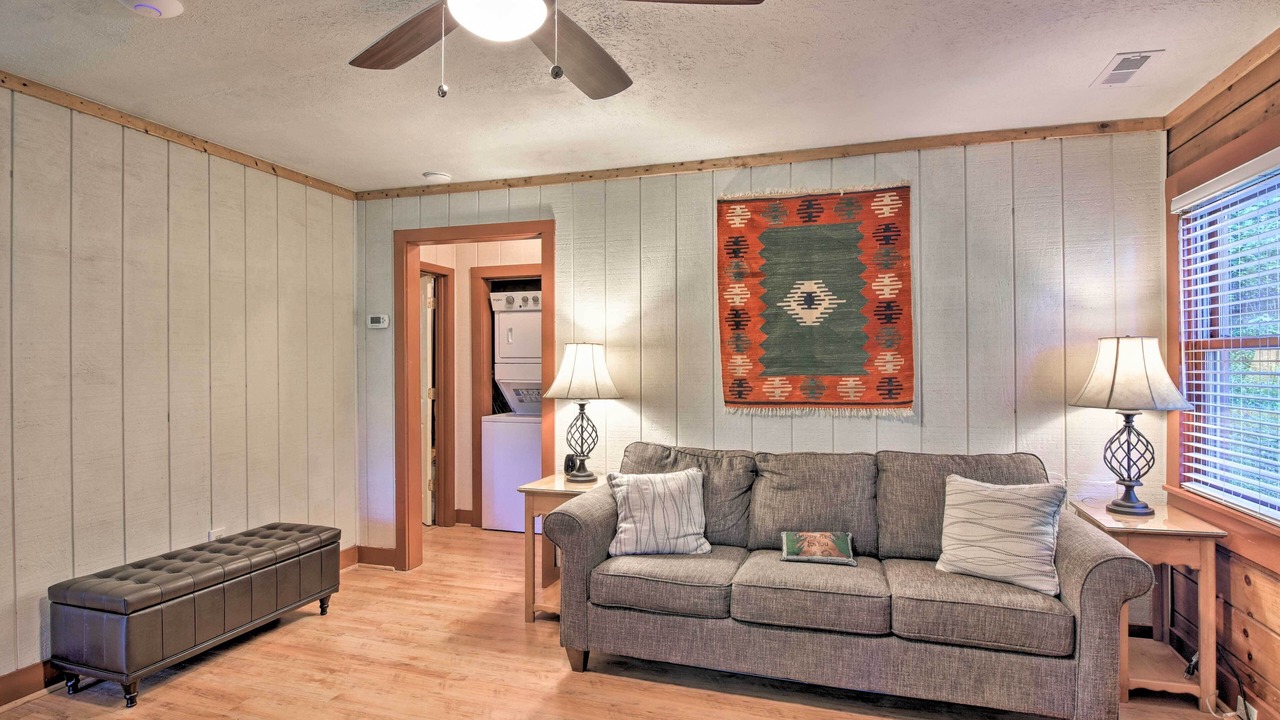 Photo of Livingroom in Clyde
