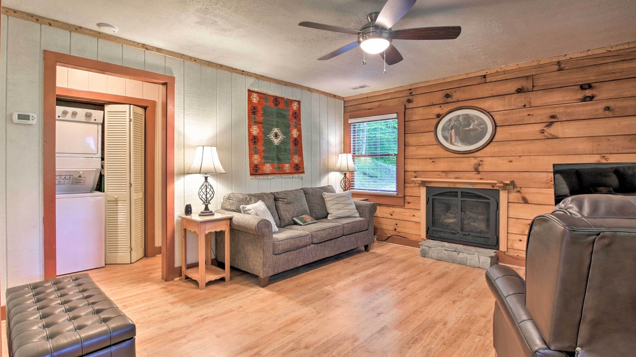Photo of Livingroom in Clyde