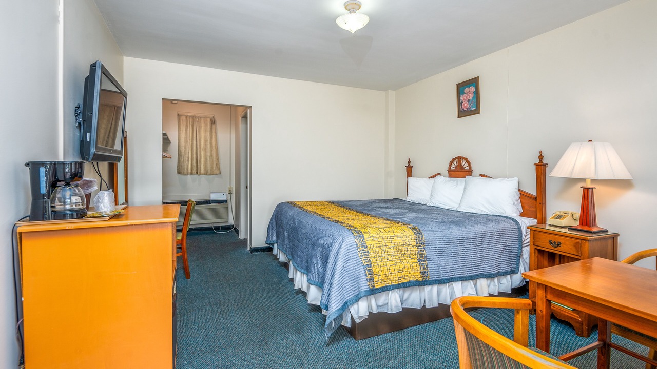 Photo of Bedroom in Waynesville