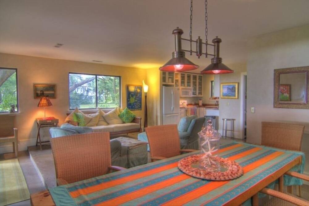 Photo of Bedroom in Saint Helena Island