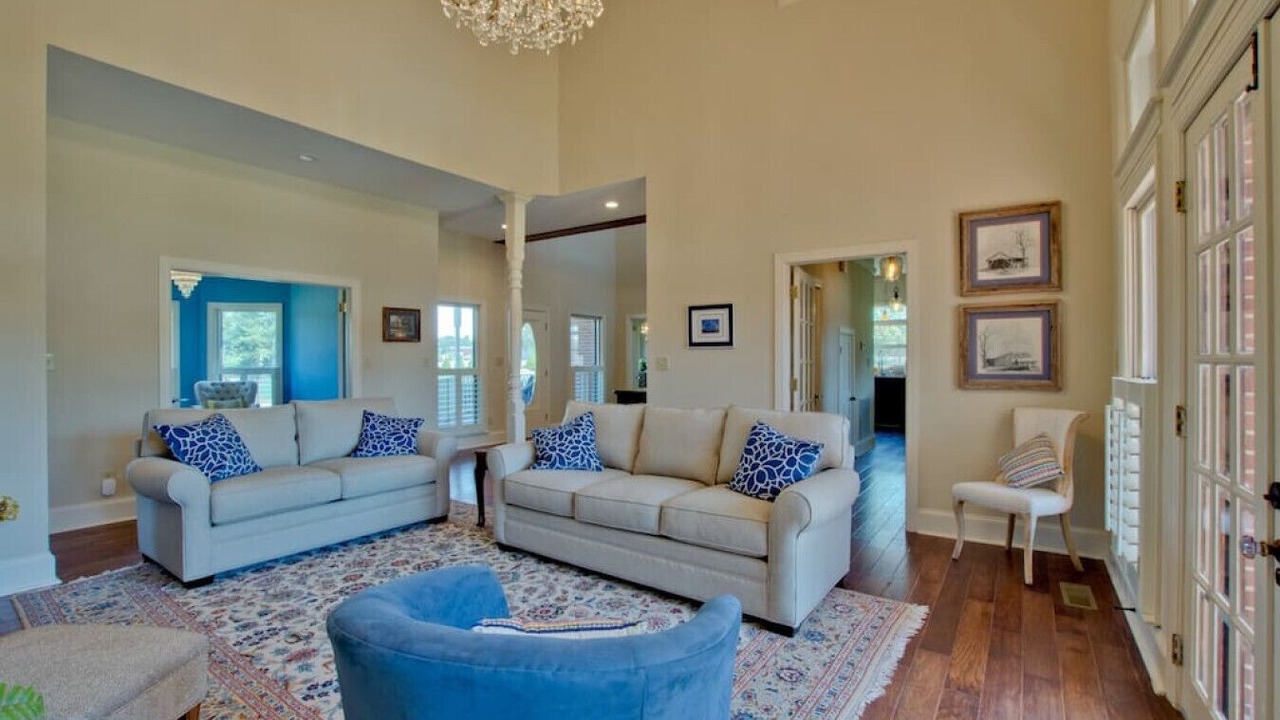 Photo of Livingroom in Madison