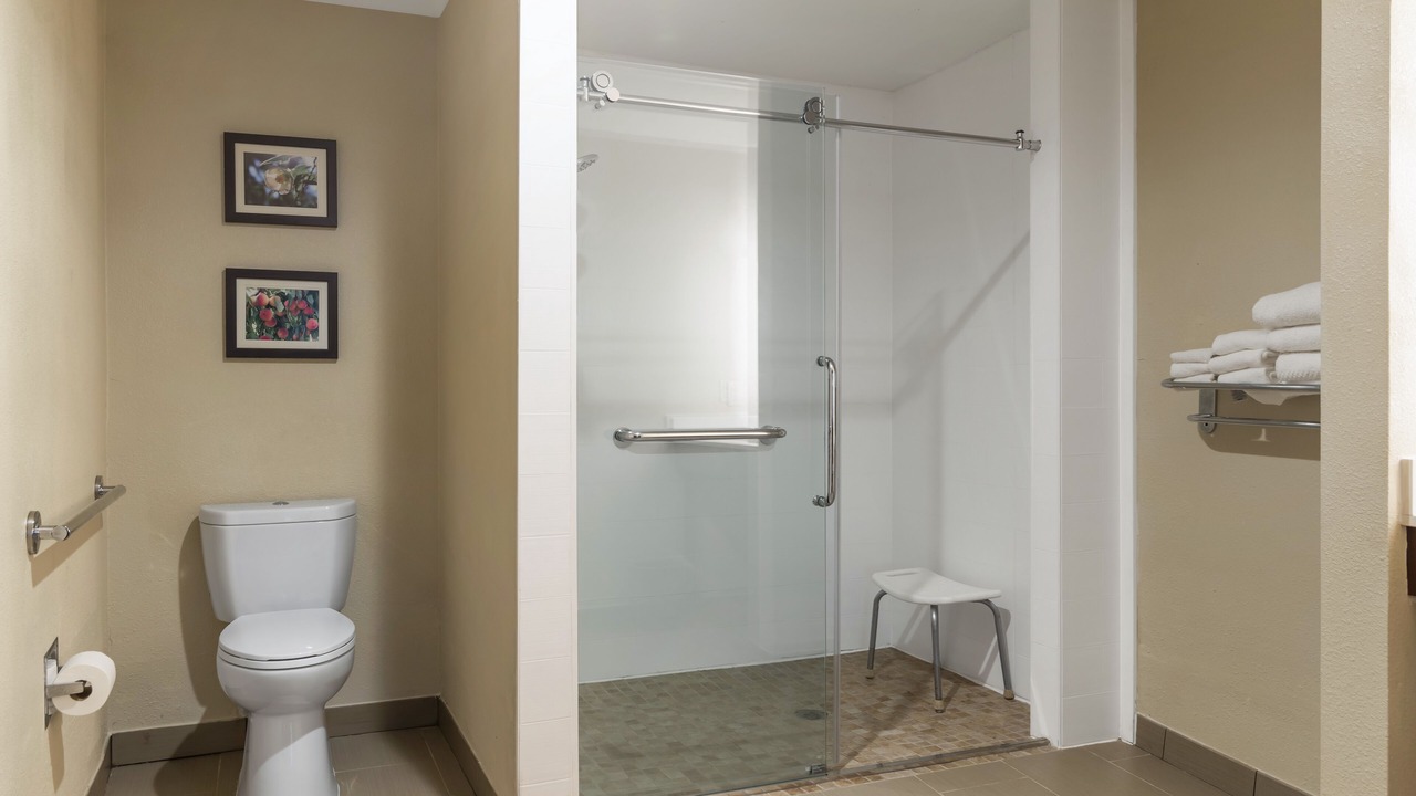Photo of Bathroom in Locust Grove