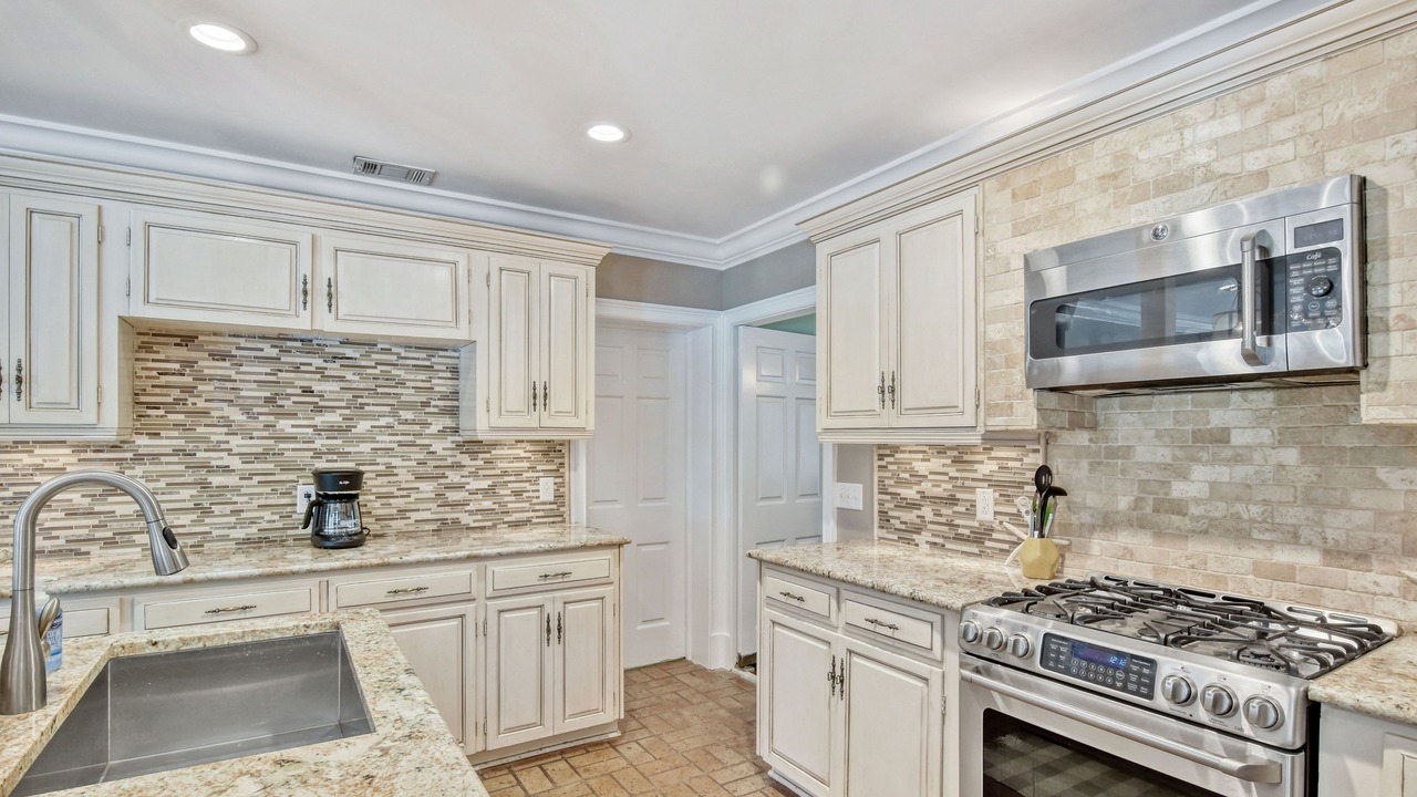 Photo of Kitchen in King City