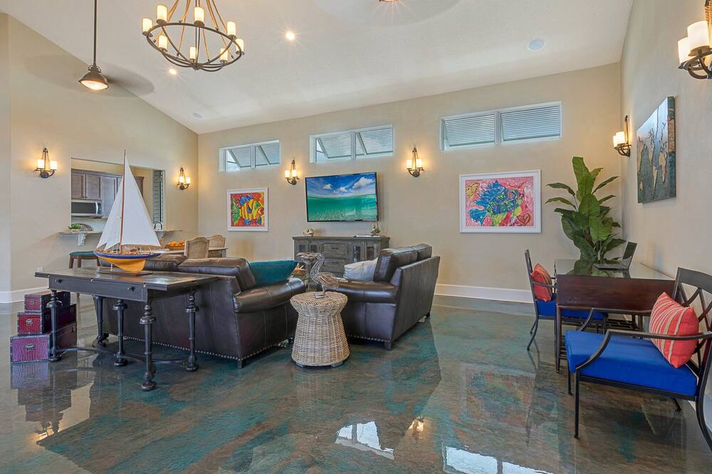 Photo of Livingroom in Merritt Island