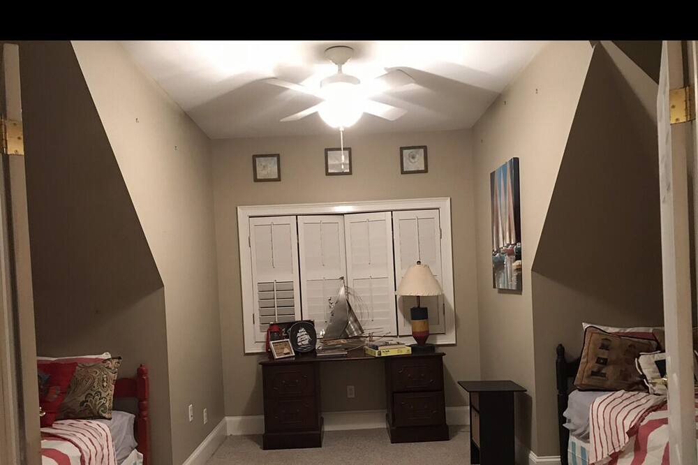 Photo of Bedroom in Meridian