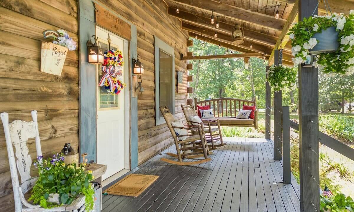 Photo of Patio Balcony in Valley Head