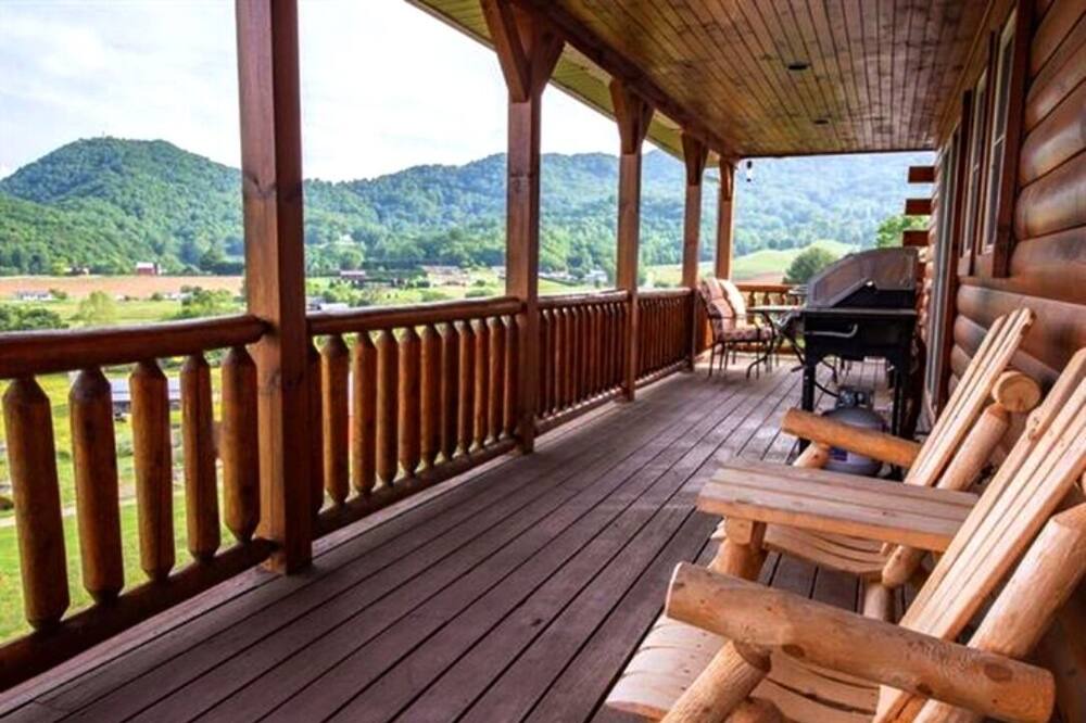 Photo of Outdoor in Waynesville