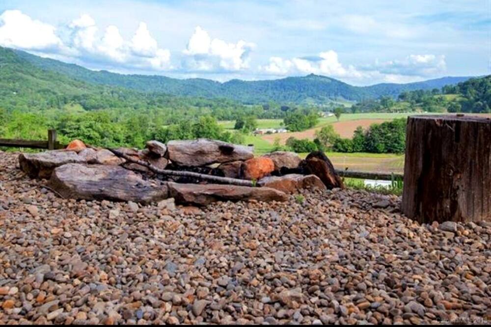 Photo of Outdoor in Waynesville