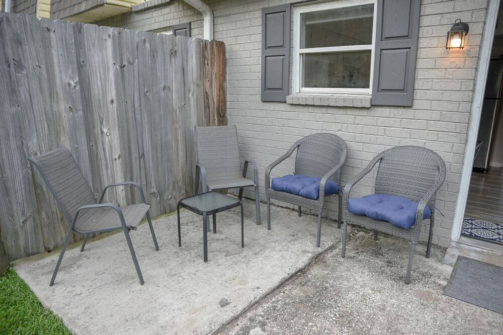 Photo of Patio Balcony in Grand Bay