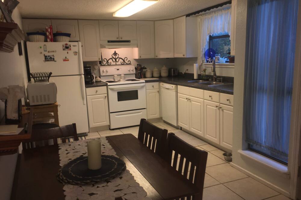 Photo of Kitchen in Sunnyside