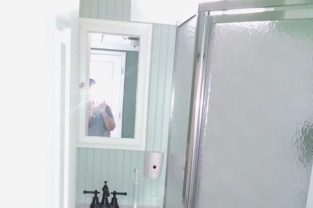 Photo of Bathroom in Colleton County
