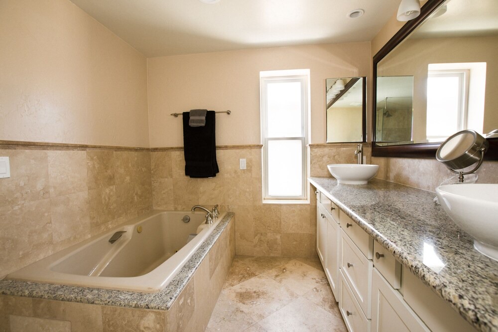 Photo of Bathroom in Huntington Beach