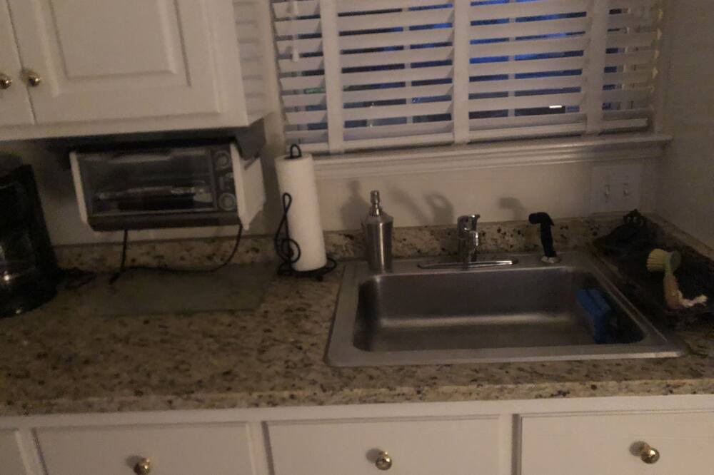 Photo of Kitchen in Summerville Historic District