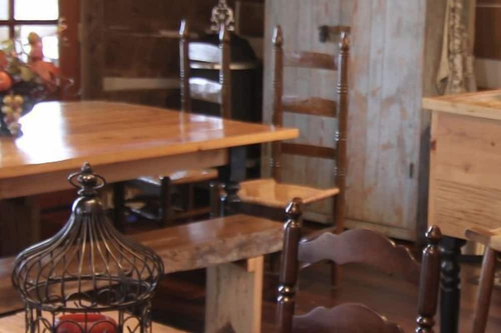Photo of Kitchen in Guntersville