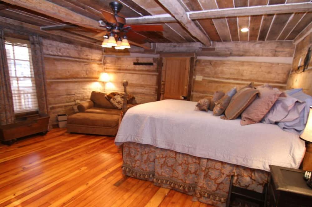 Photo of Bedroom in Guntersville