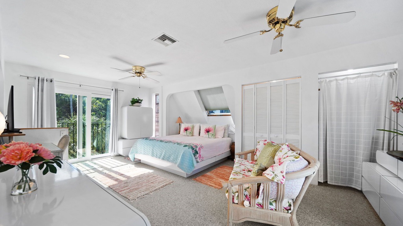 Photo of Livingroom in Pass-a-Grille