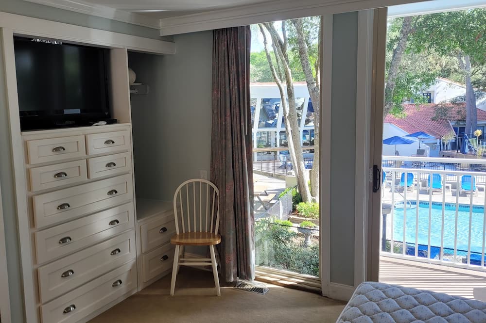 Photo of Bedroom in Jekyll Island