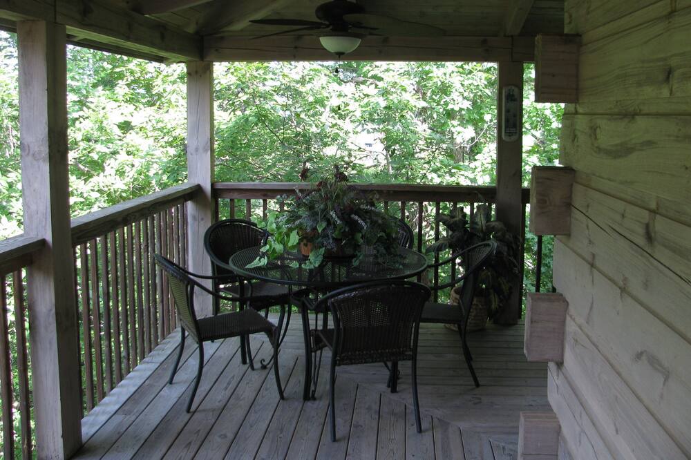 Photo of Patio Balcony in Sevierville