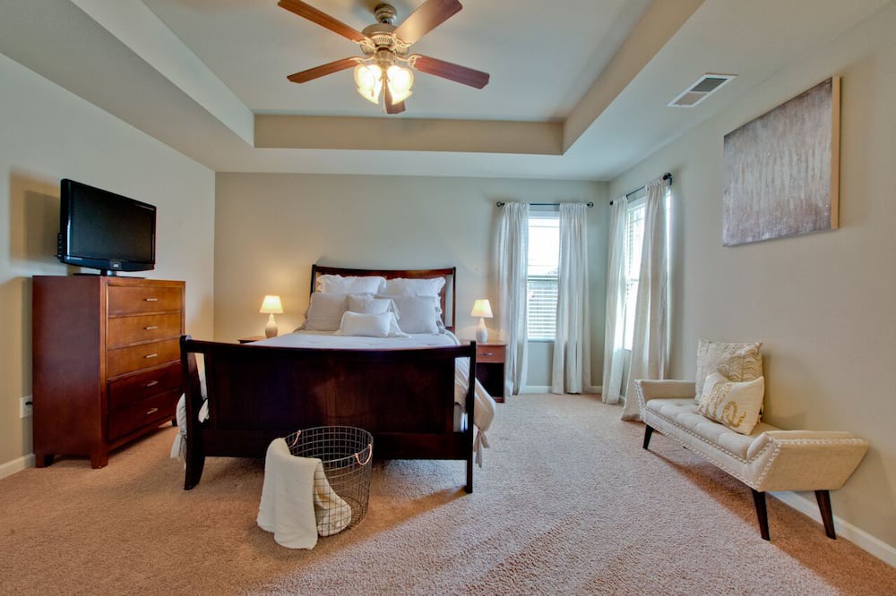 Photo of Bedroom in Normal