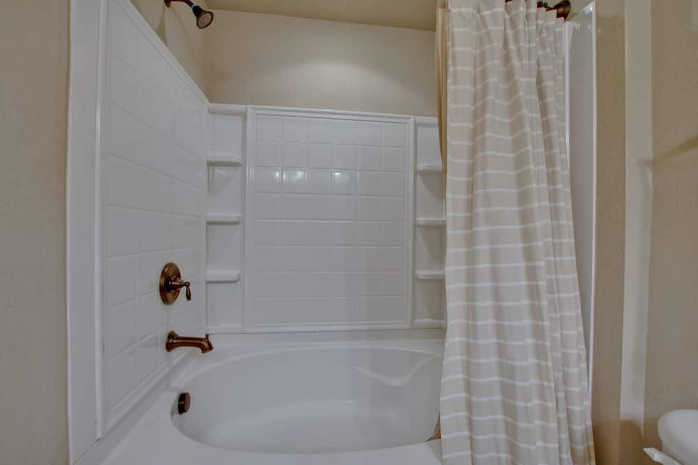 Photo of Bathroom in Normal