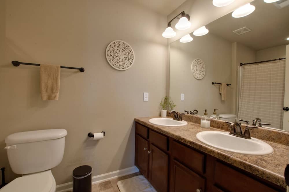 Photo of Bathroom in Normal