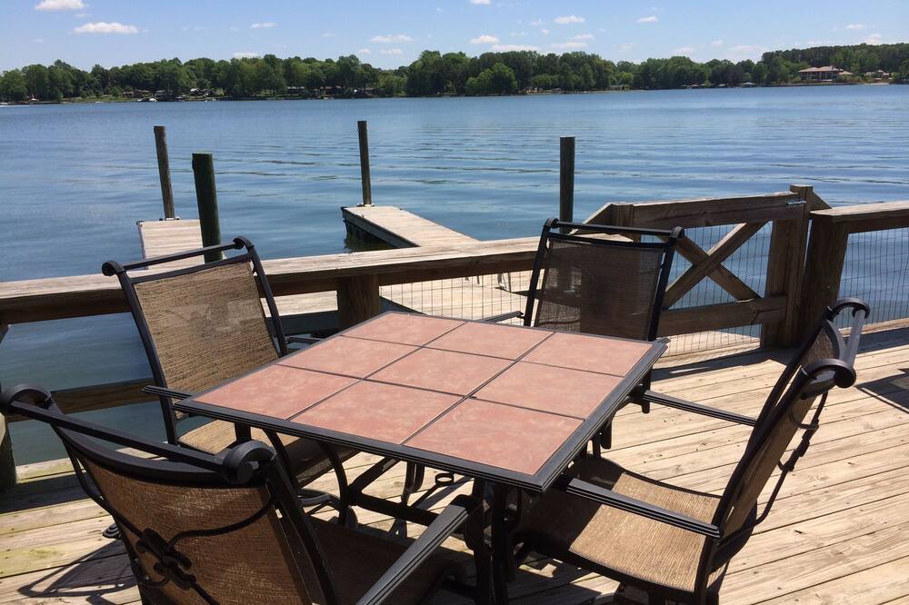 Photo of Outdoor in Mayhew