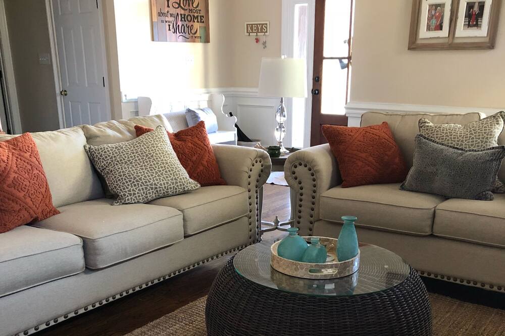 Photo of Livingroom in Riverwood Plantation
