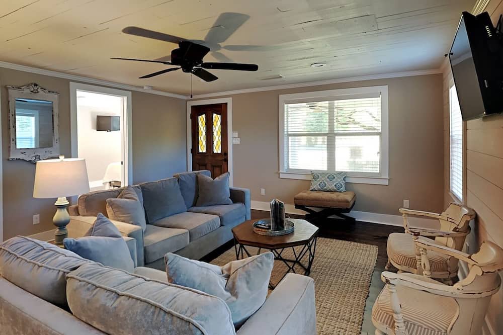 Photo of Livingroom in Destin