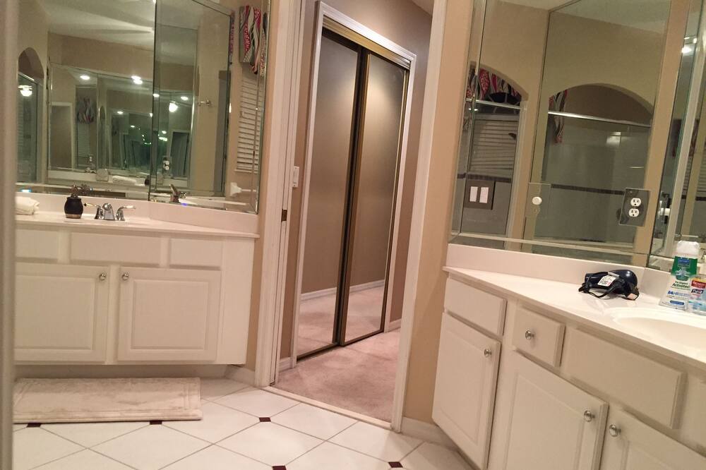 Photo of Bathroom in Orlando